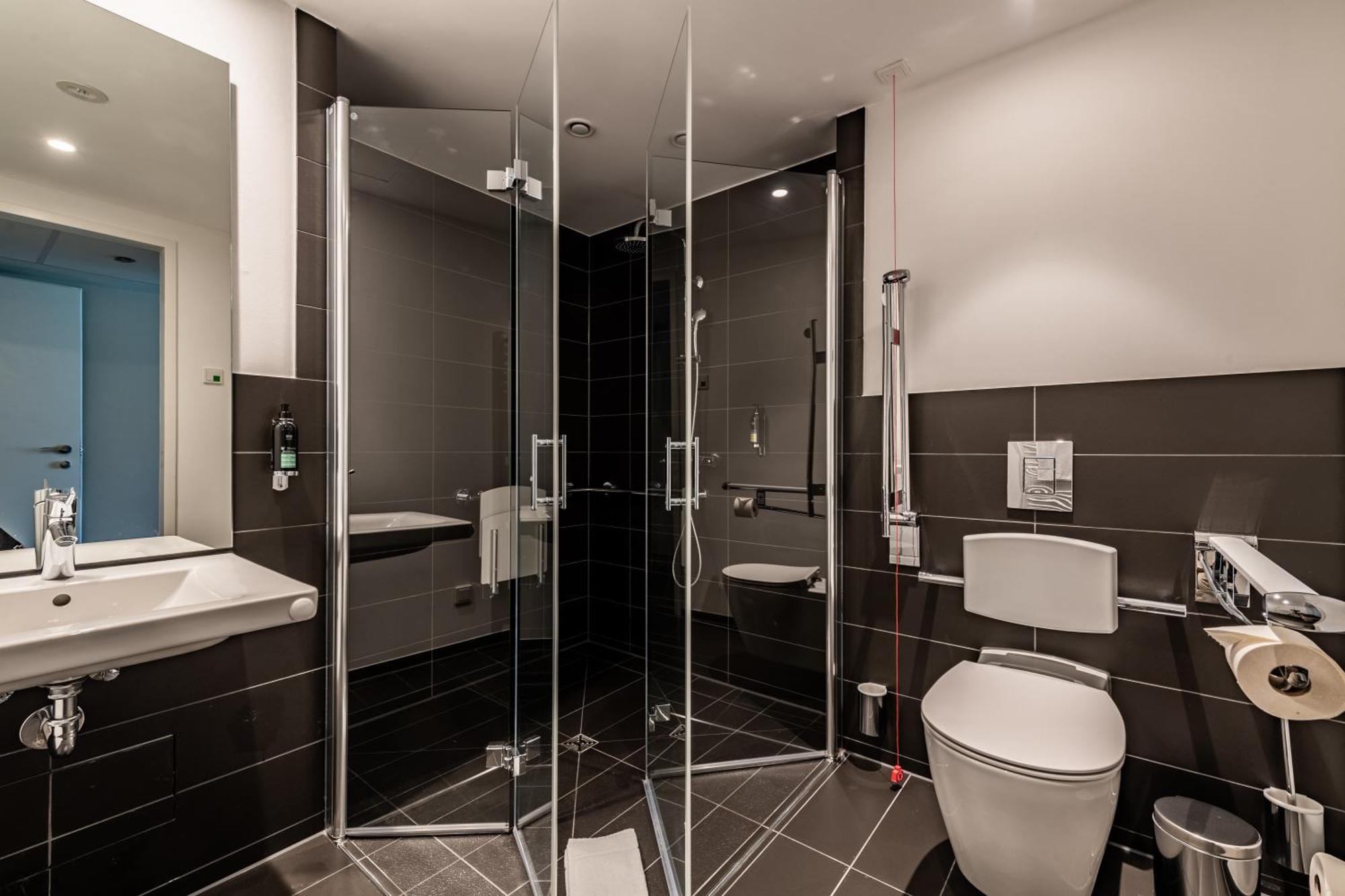 Premier Inn Muenchen City Schwabing Εξωτερικό φωτογραφία